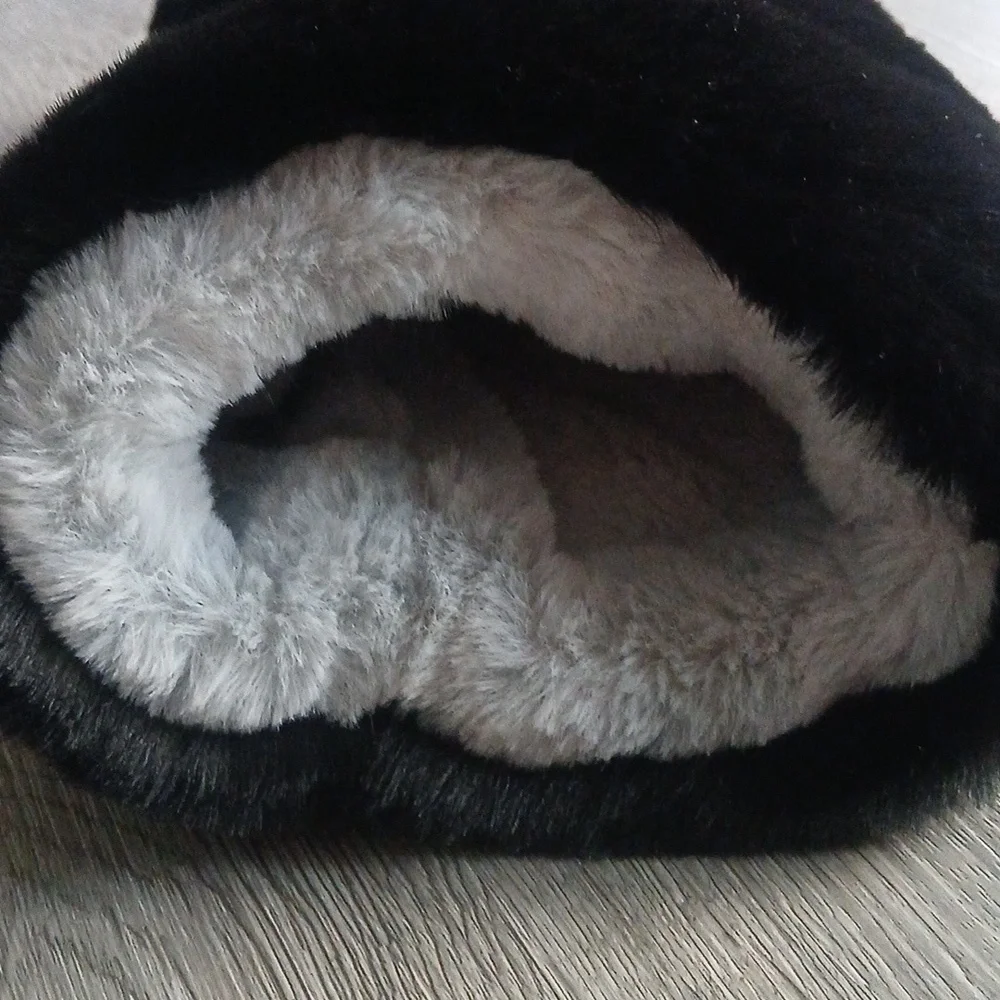 Elegant Black Faux Fur hand muff hand warmer 14